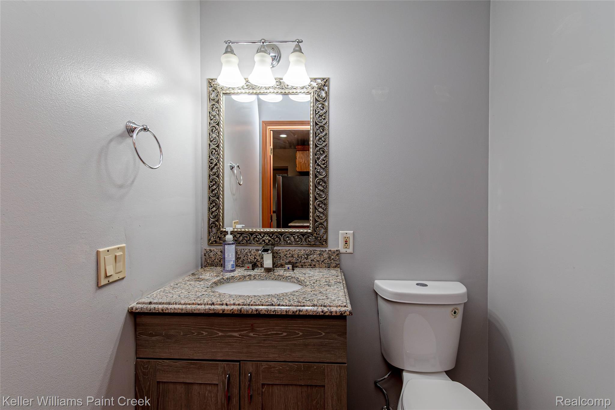 5555 Chatham Lane Property Photo 12