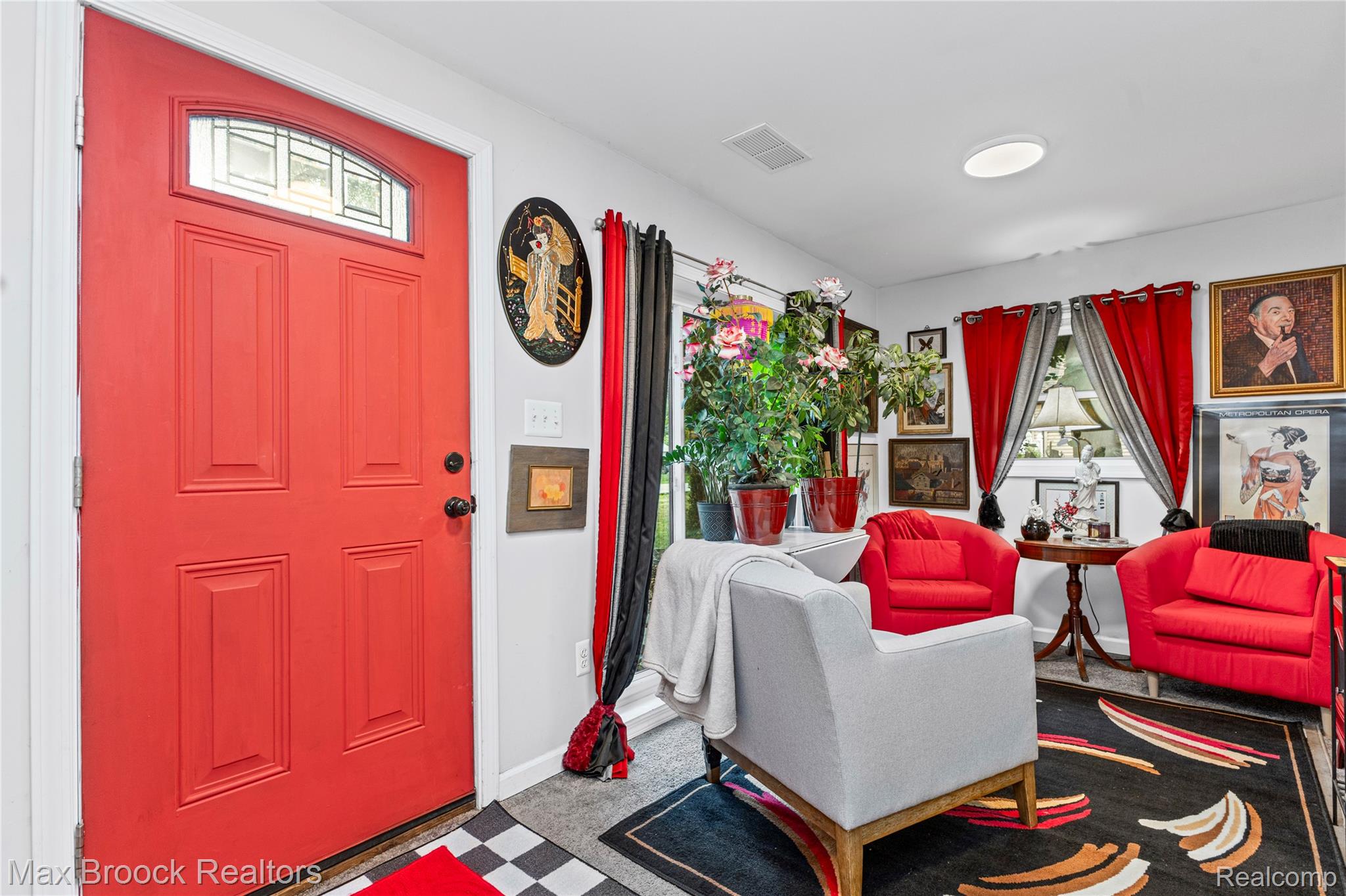 21485 Indian Street Property Photo 5