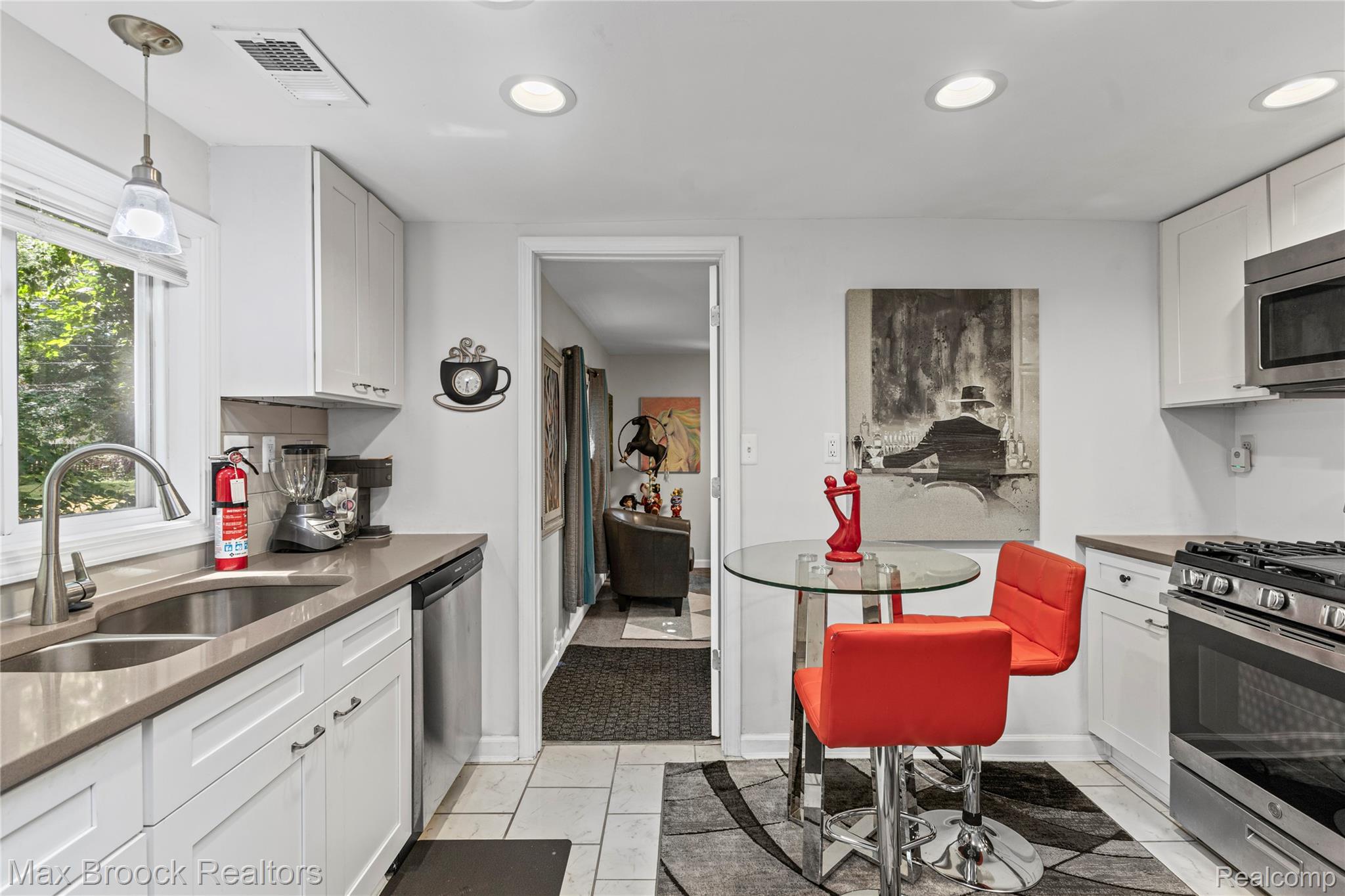 21485 Indian Street Property Photo 17