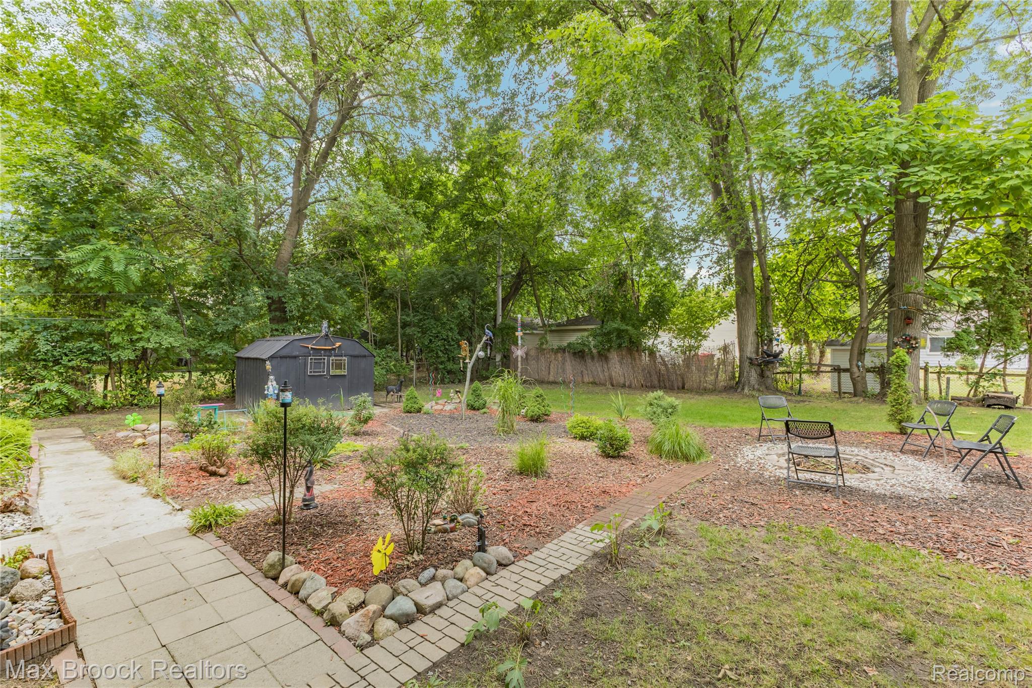21485 Indian Street Property Photo 38