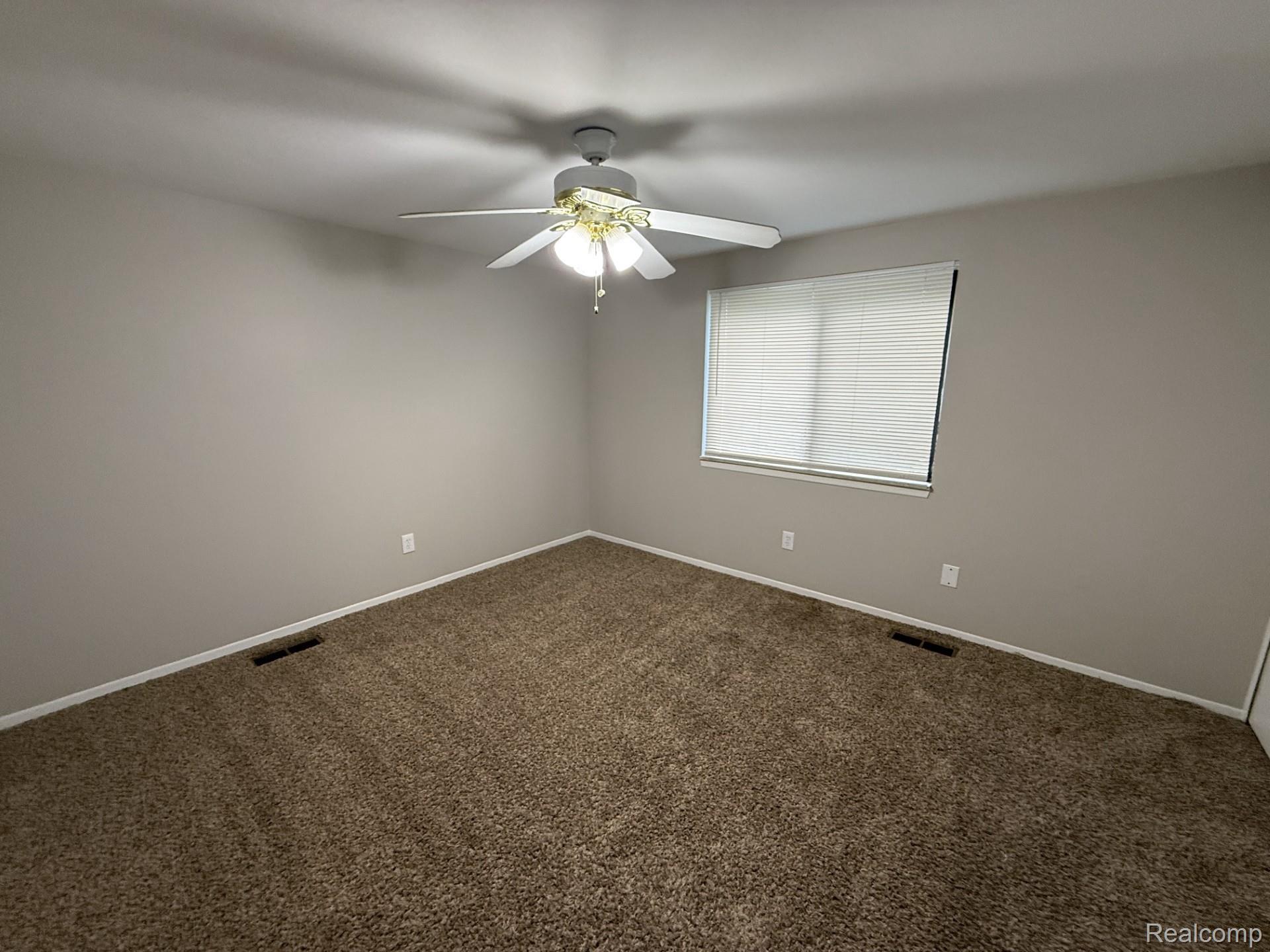 27153 Farmbrook Villa Drive Property Photo 8