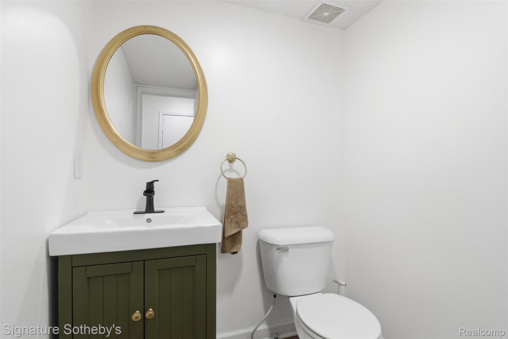 4905 Carrington Drive Property Photo 14