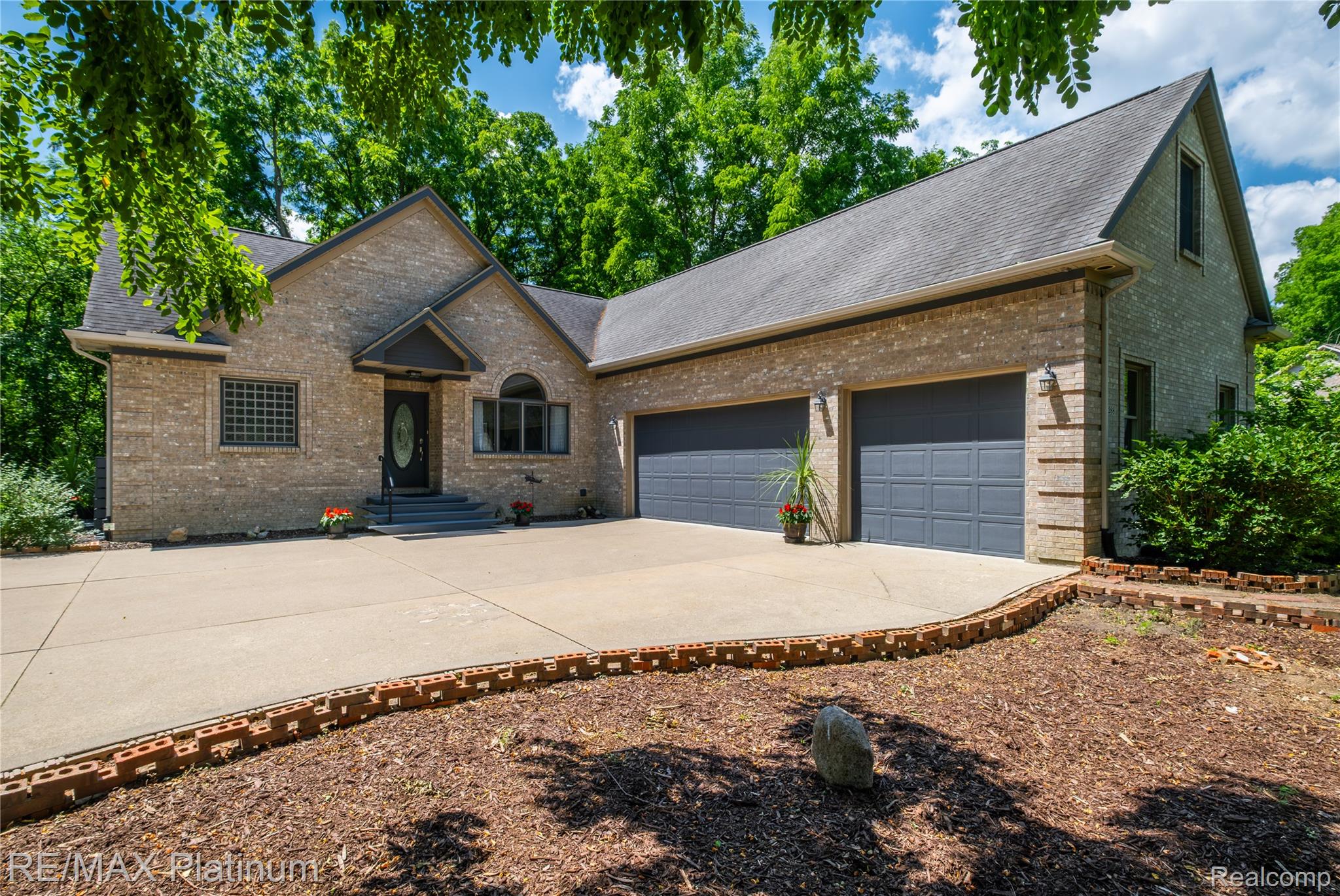 13268 Harborview Drive Property Photo 1