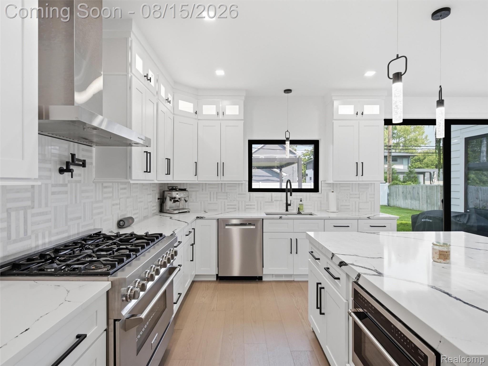 3516 Linwood Avenue Property Photo 9