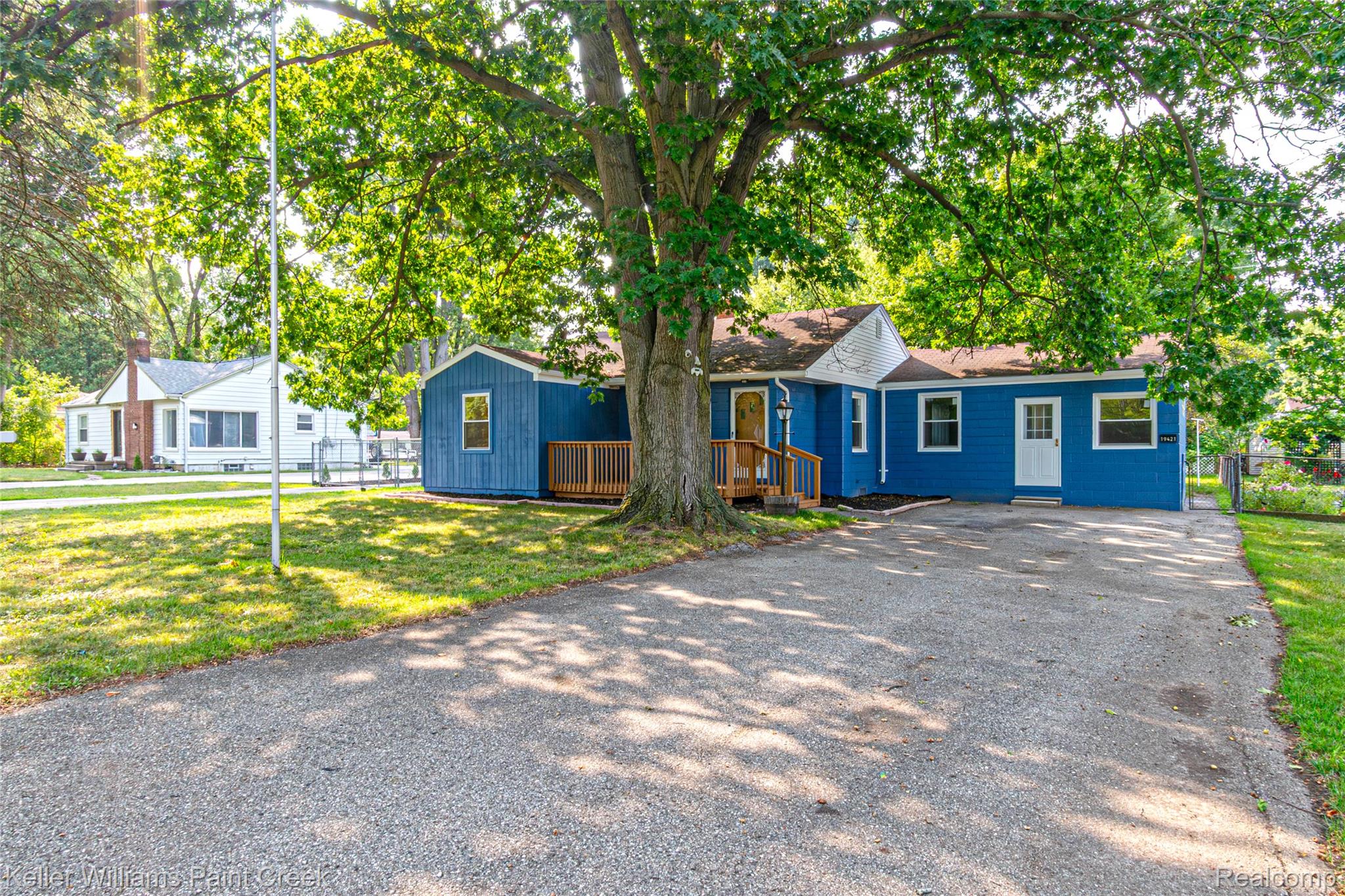19421 Filmore Street Property Photo 3