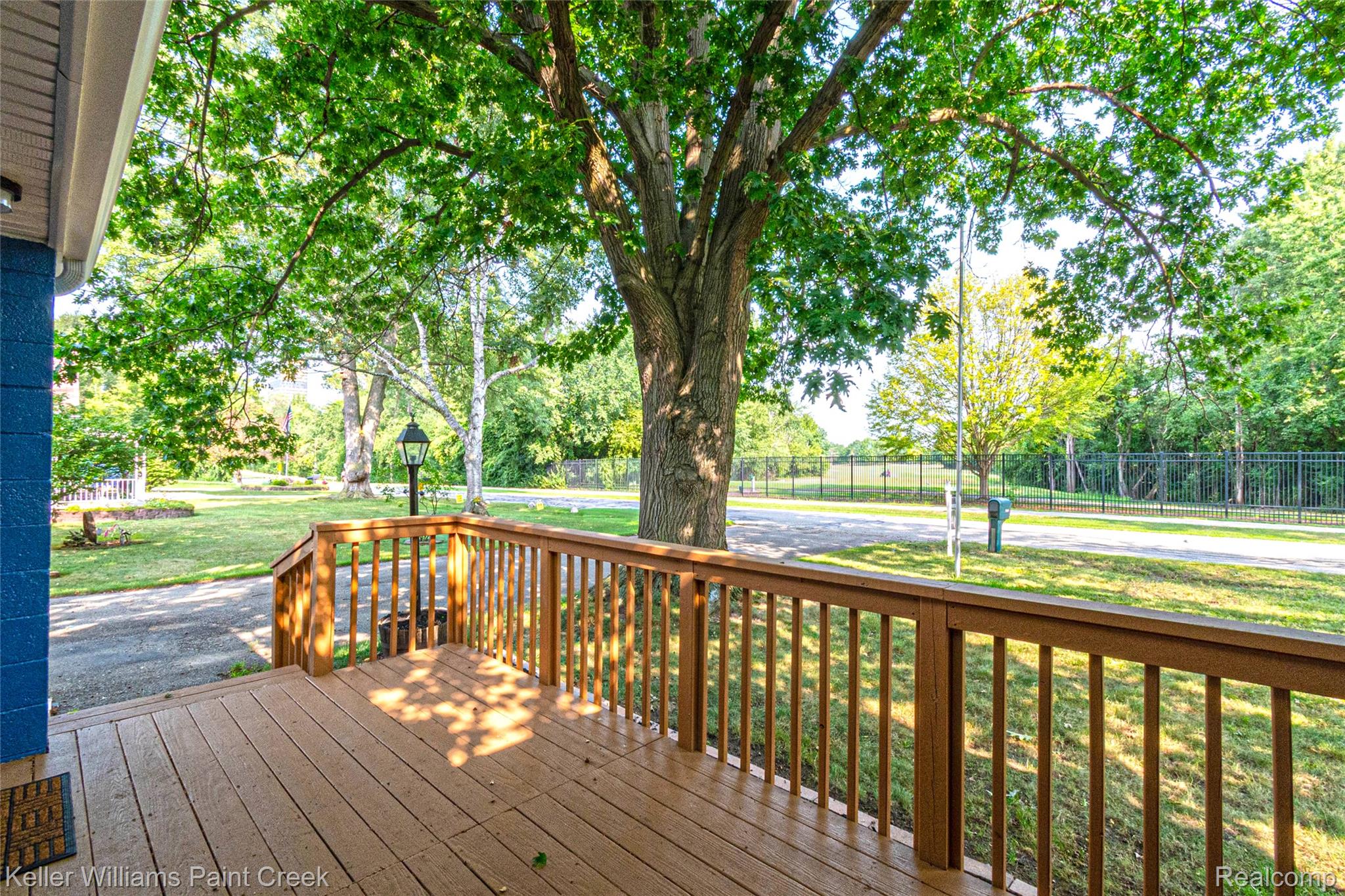 19421 Filmore Street Property Photo 6