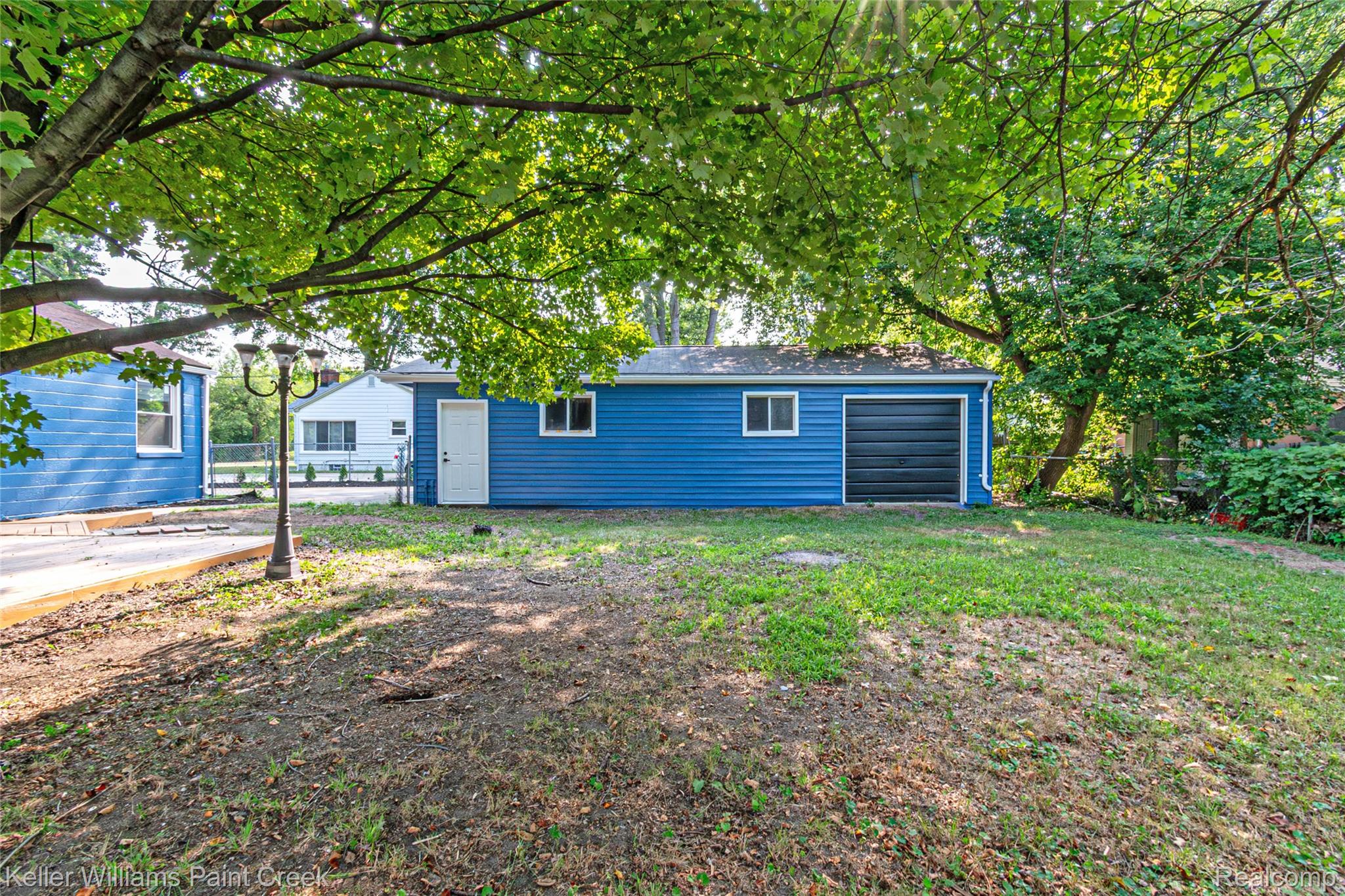 19421 Filmore Street Property Photo 8