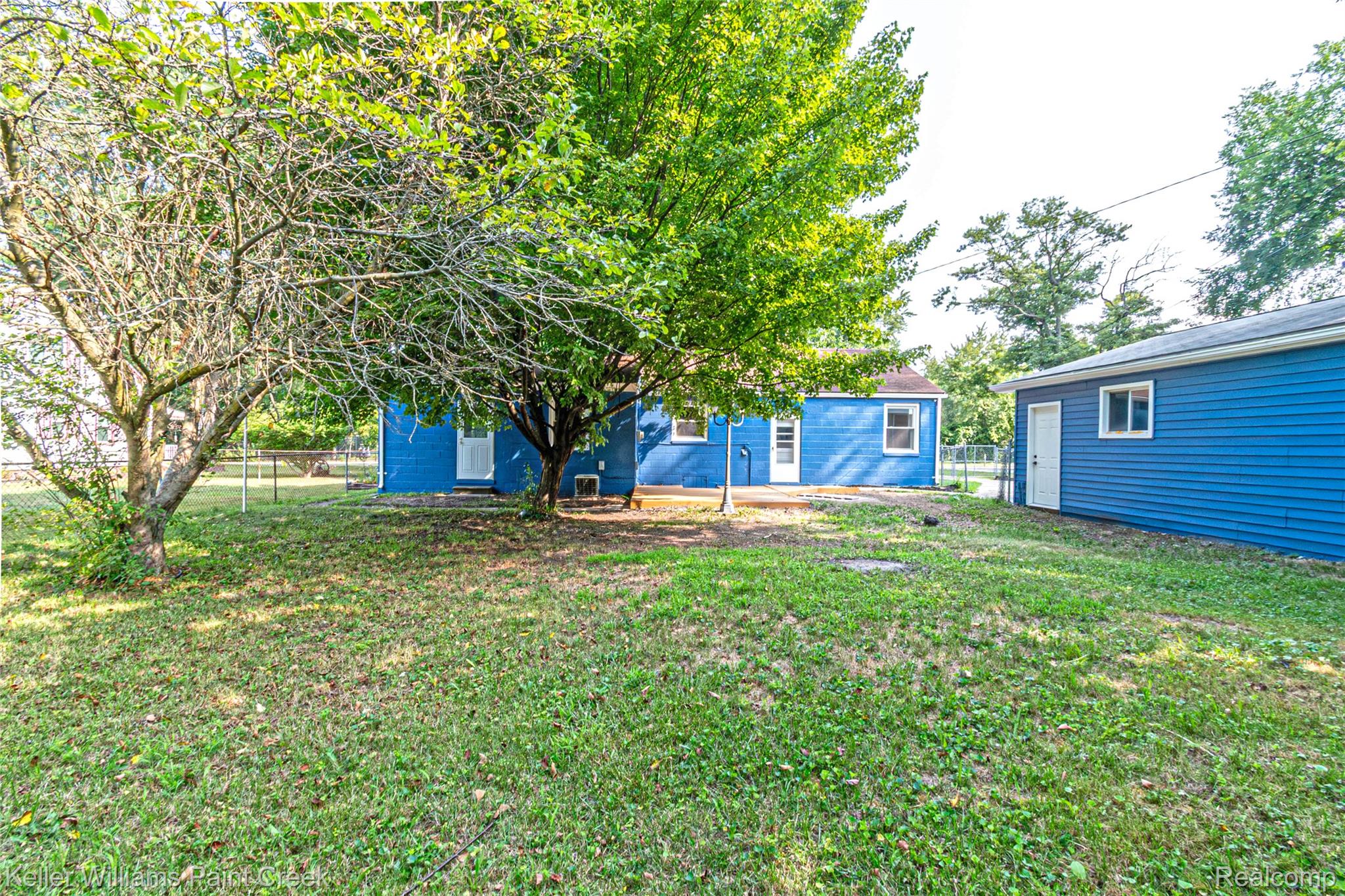19421 Filmore Street Property Photo 9