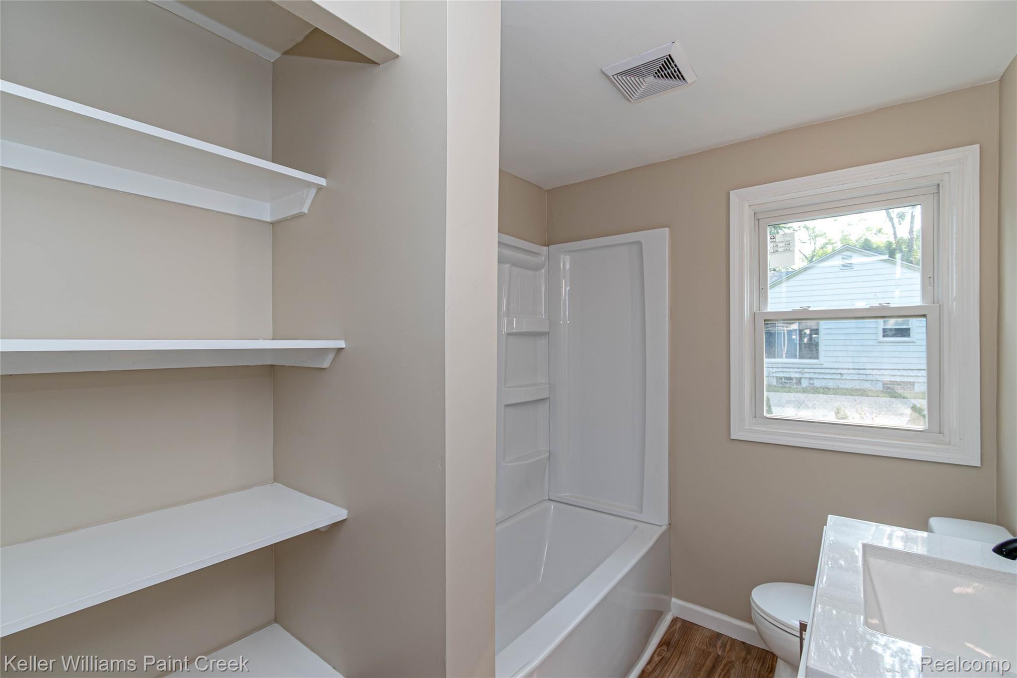 19421 Filmore Street Property Photo 34
