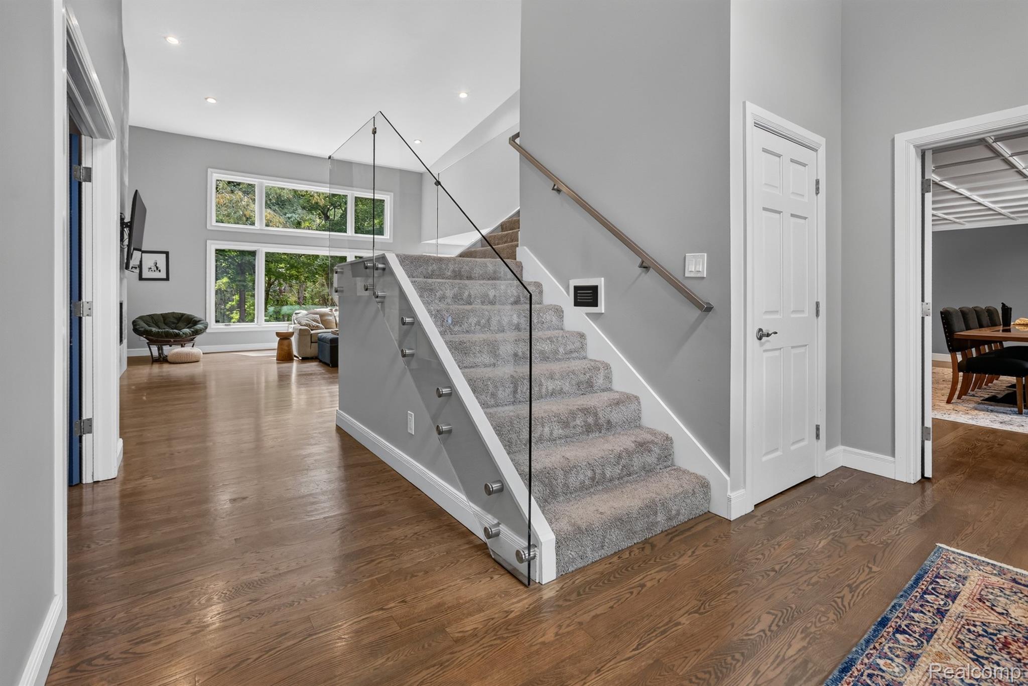 8290 Burleigh Road Property Photo 20