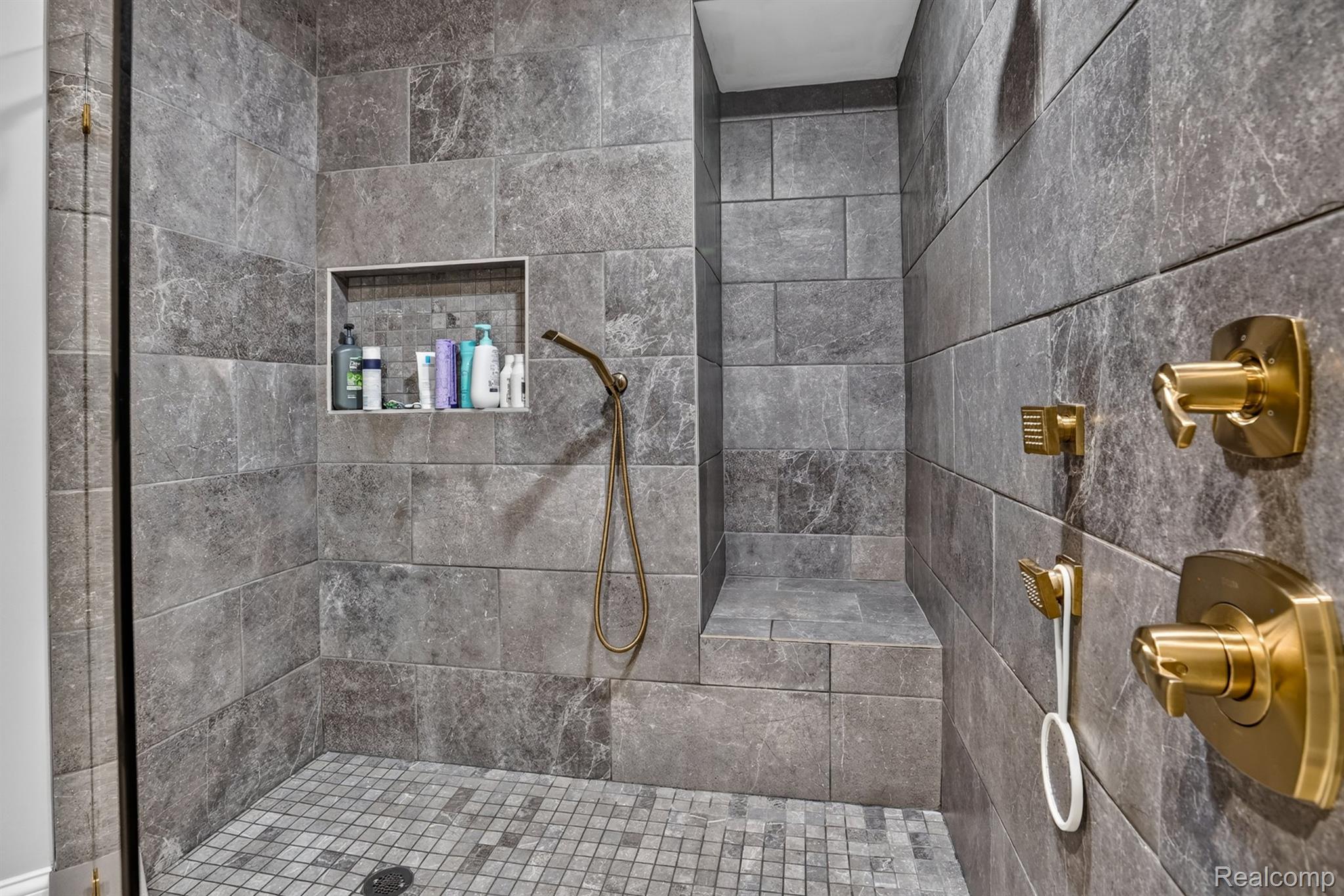 8290 Burleigh Road Property Photo 34