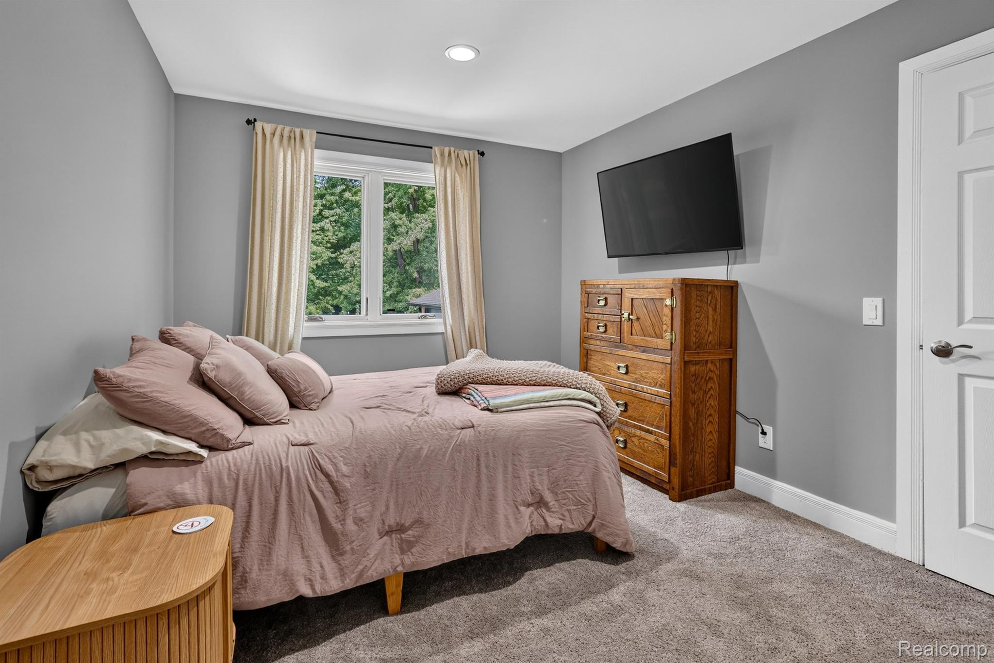 8290 Burleigh Road Property Photo 45
