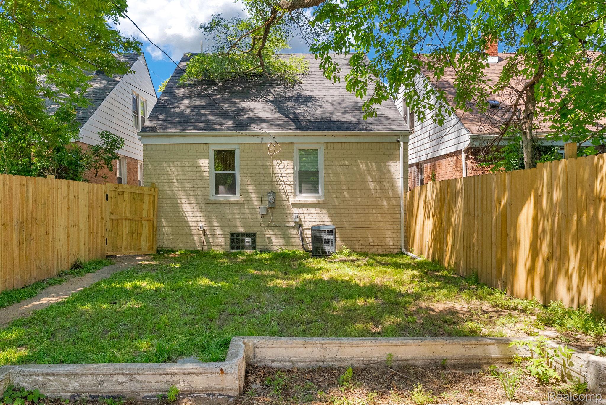 16646 Turner Street Property Photo 34