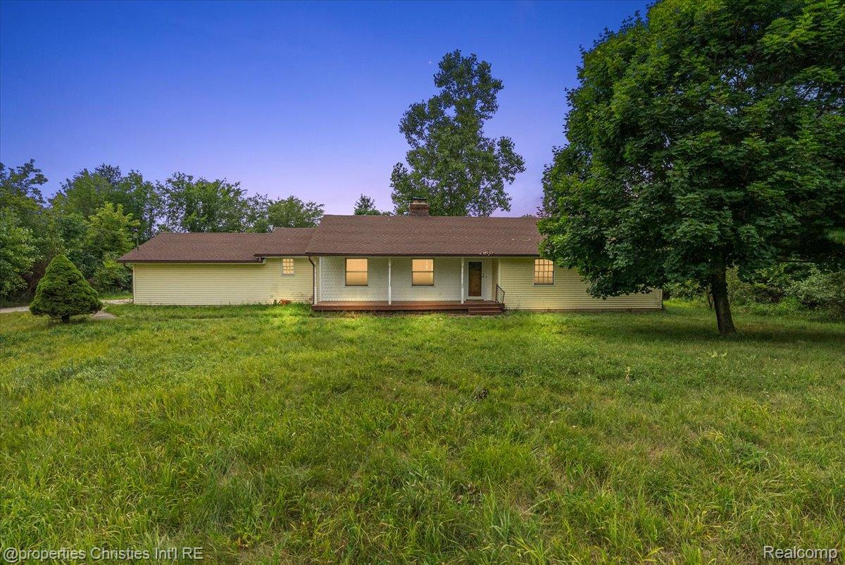 13010 Oyster Lake Road Property Photo 1