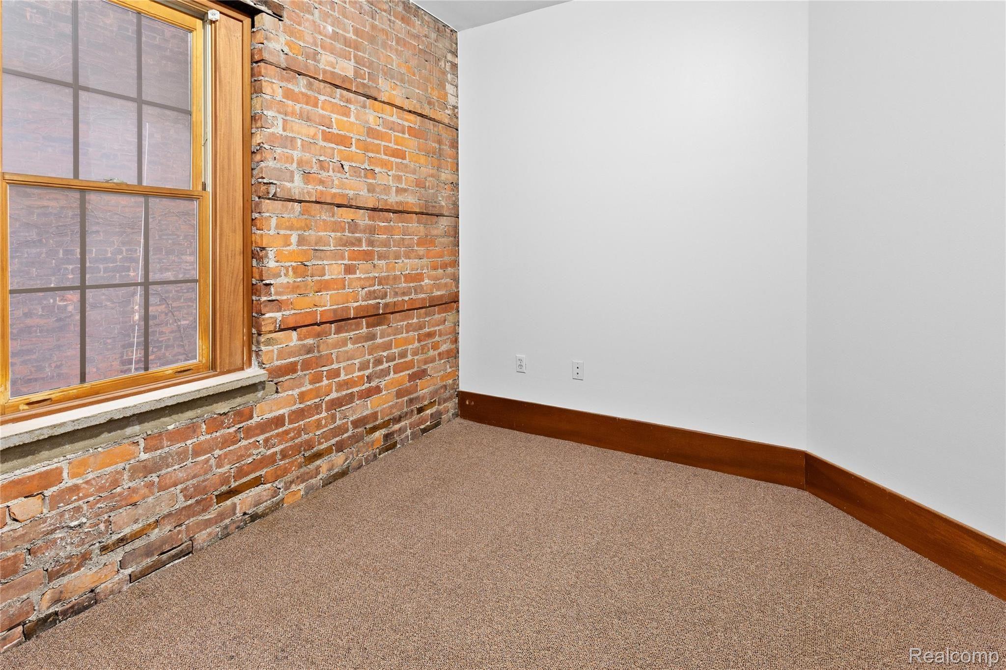 242 E Palmer Street 4 Property Photo 10
