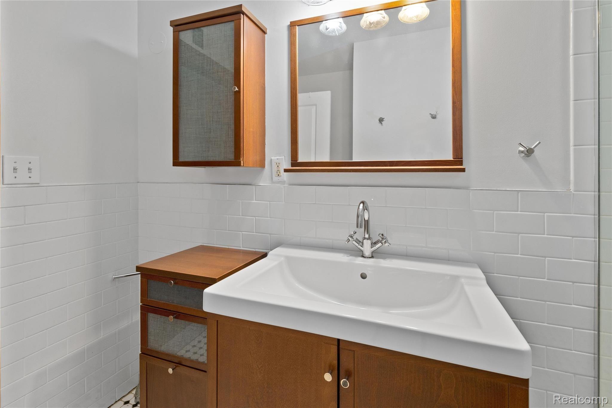 242 E Palmer Street 4 Property Photo 15