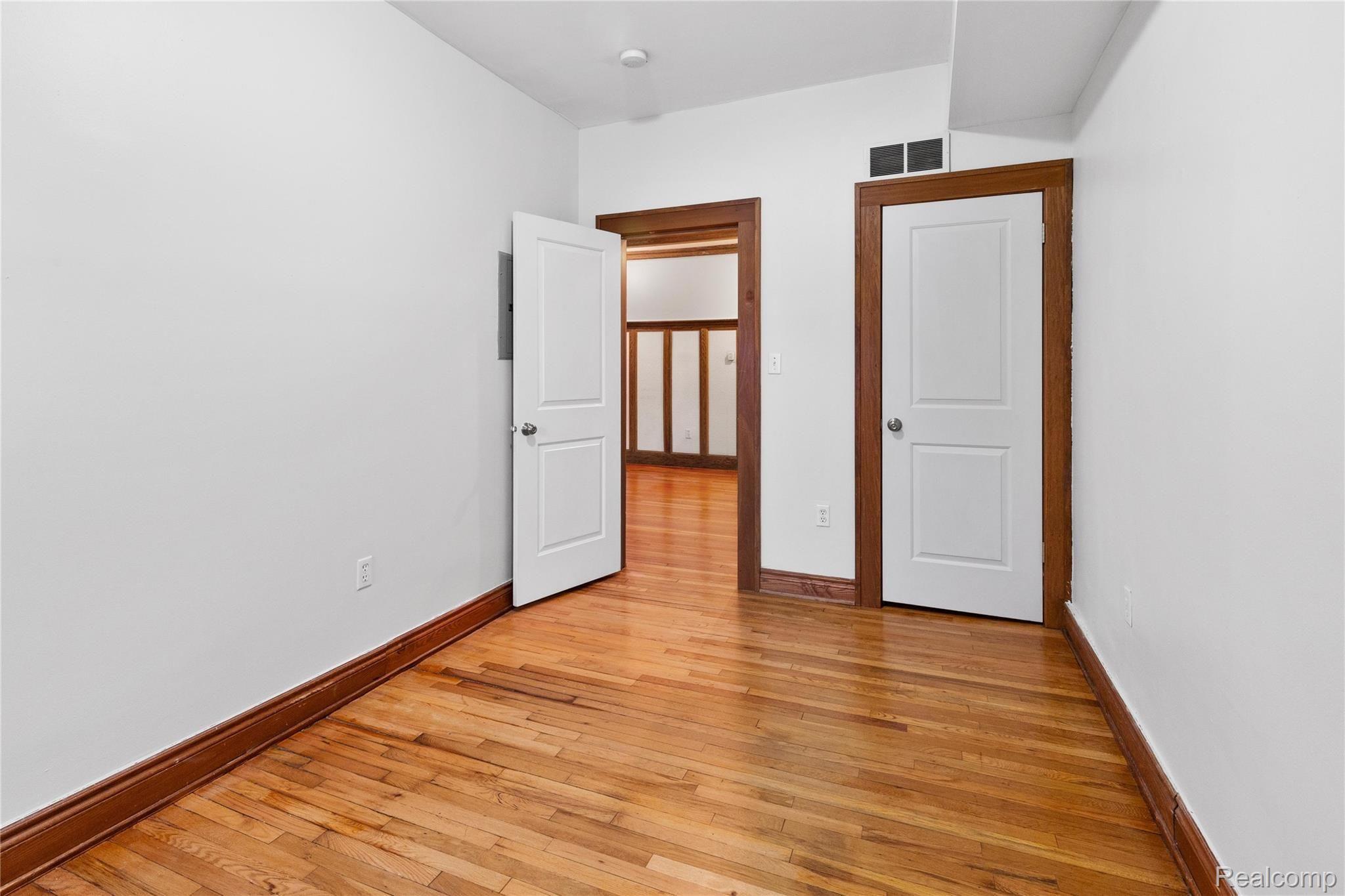 242 E Palmer Street 4 Property Photo 30