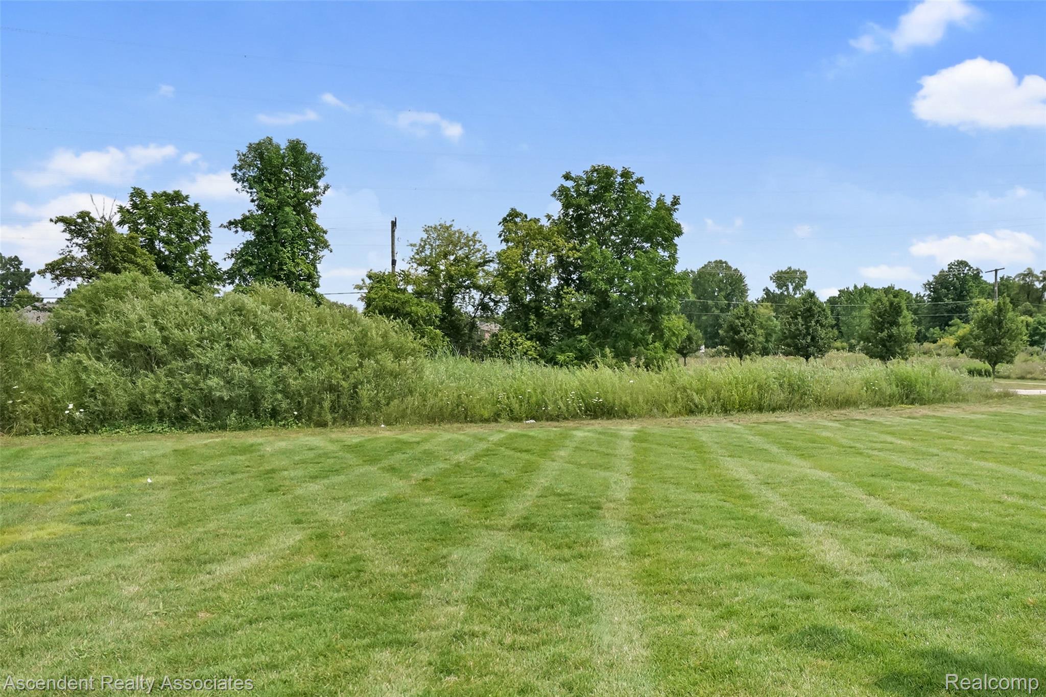 915 Appleton Court Property Photo 37