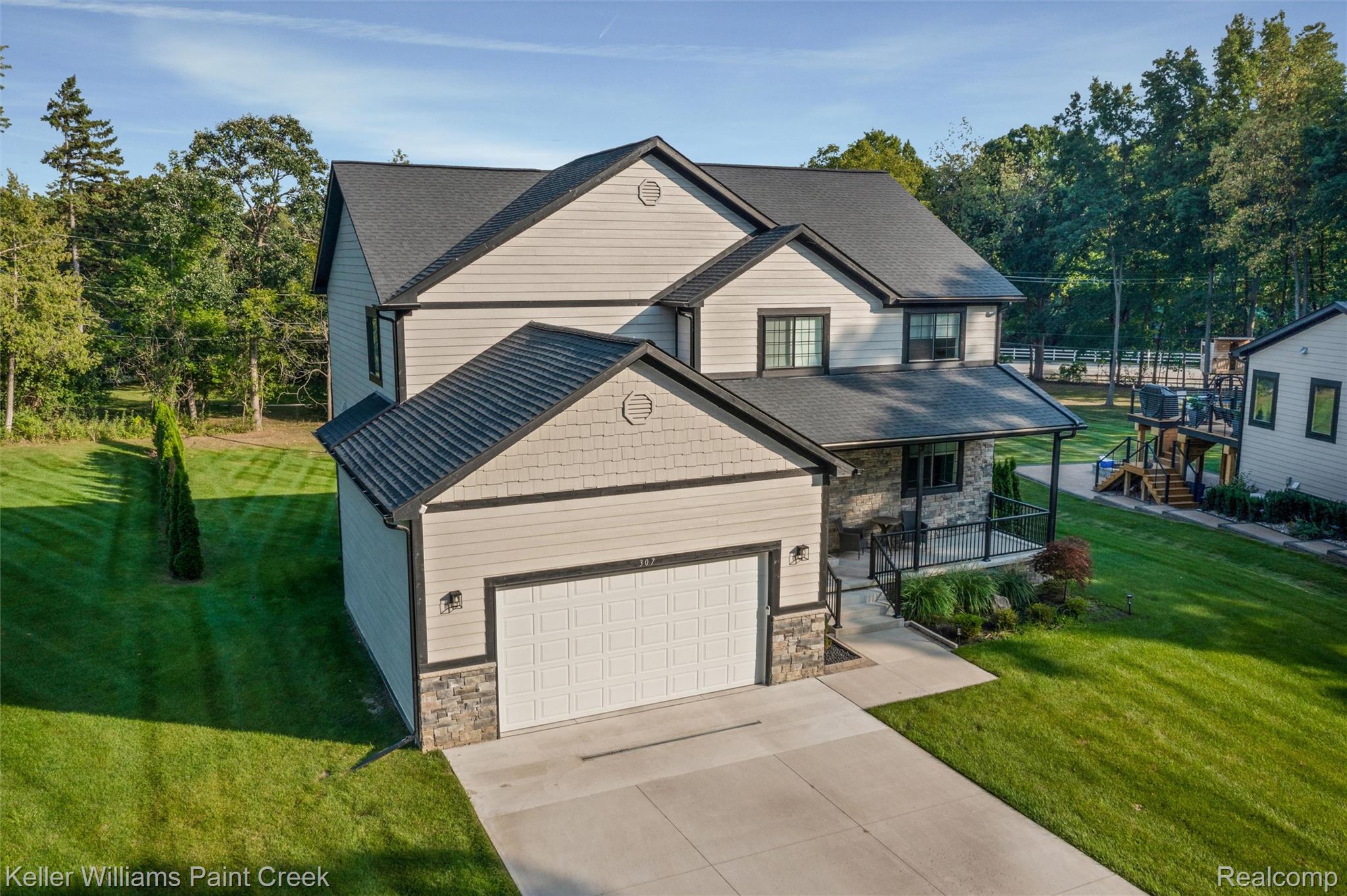 307 Kendry Property Photo 32