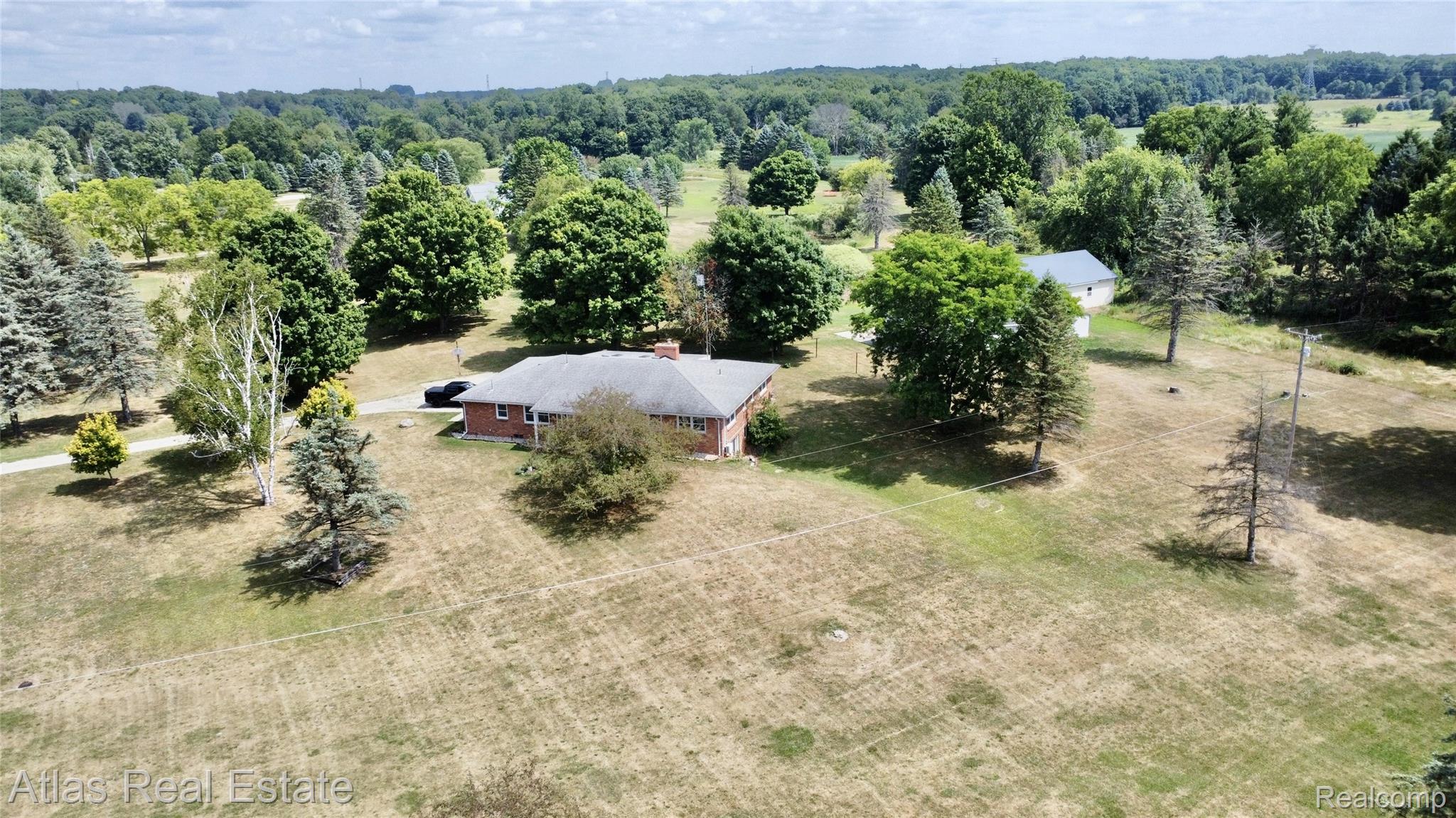 12026 Coolidge Road Property Photo 22