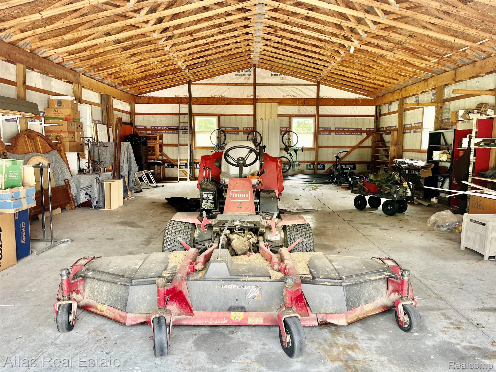 12026 Coolidge Road Property Photo 54