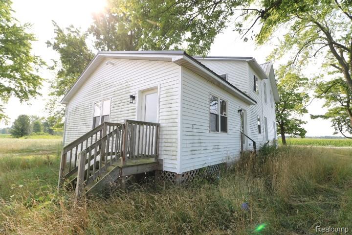 6577 E Deckerville Road Property Photo 4