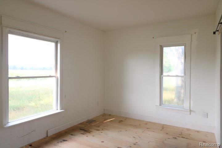 6577 E Deckerville Road Property Photo 14
