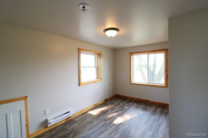 6577 E Deckerville Road Property Photo 15
