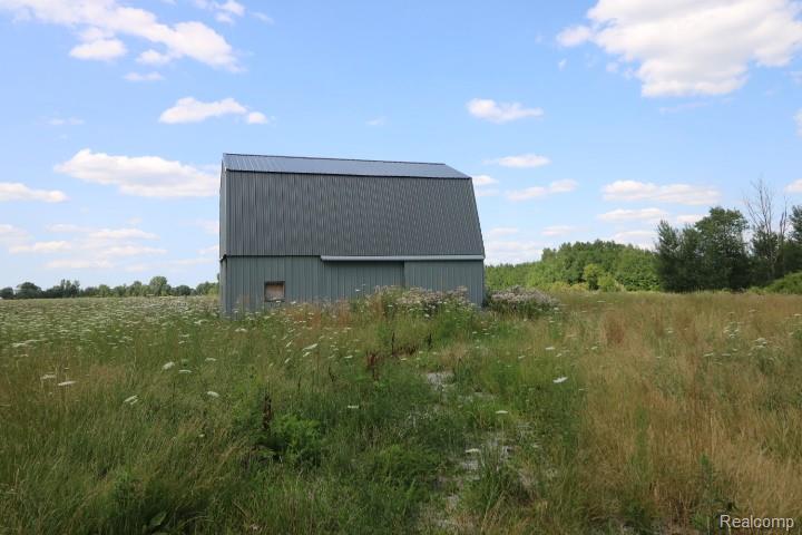 6577 E Deckerville Road Property Photo 23