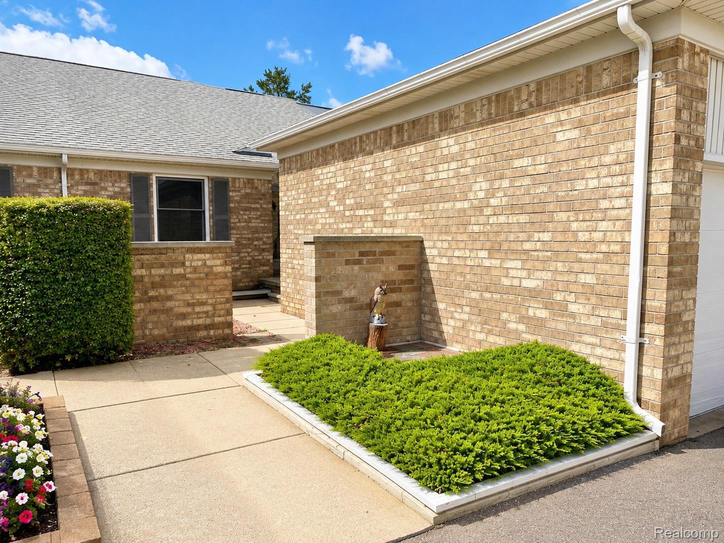 48781 Mill Bank Court Property Photo 5