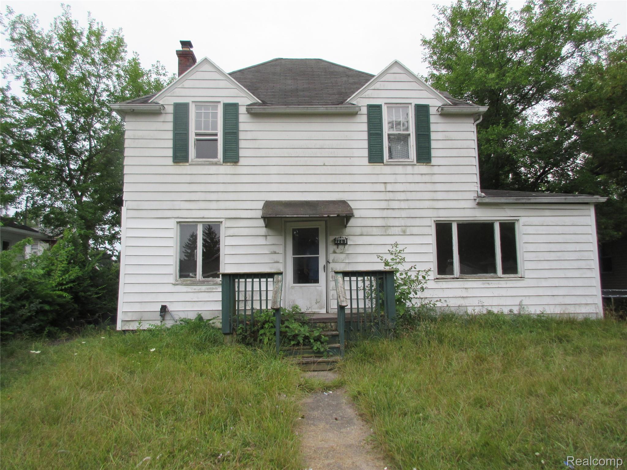 2217 Raskob Street Property Photo 1