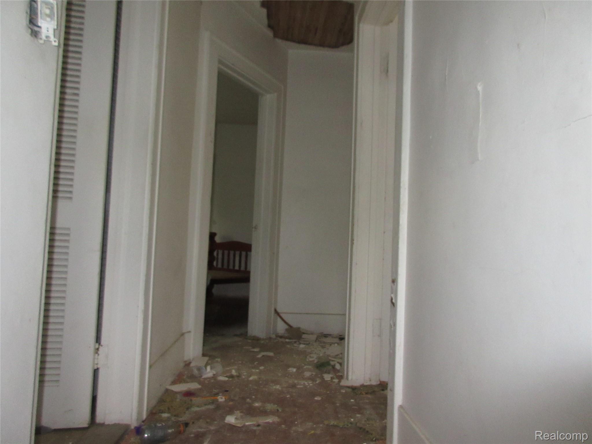 1001 Copeman Boulevard Property Photo 6