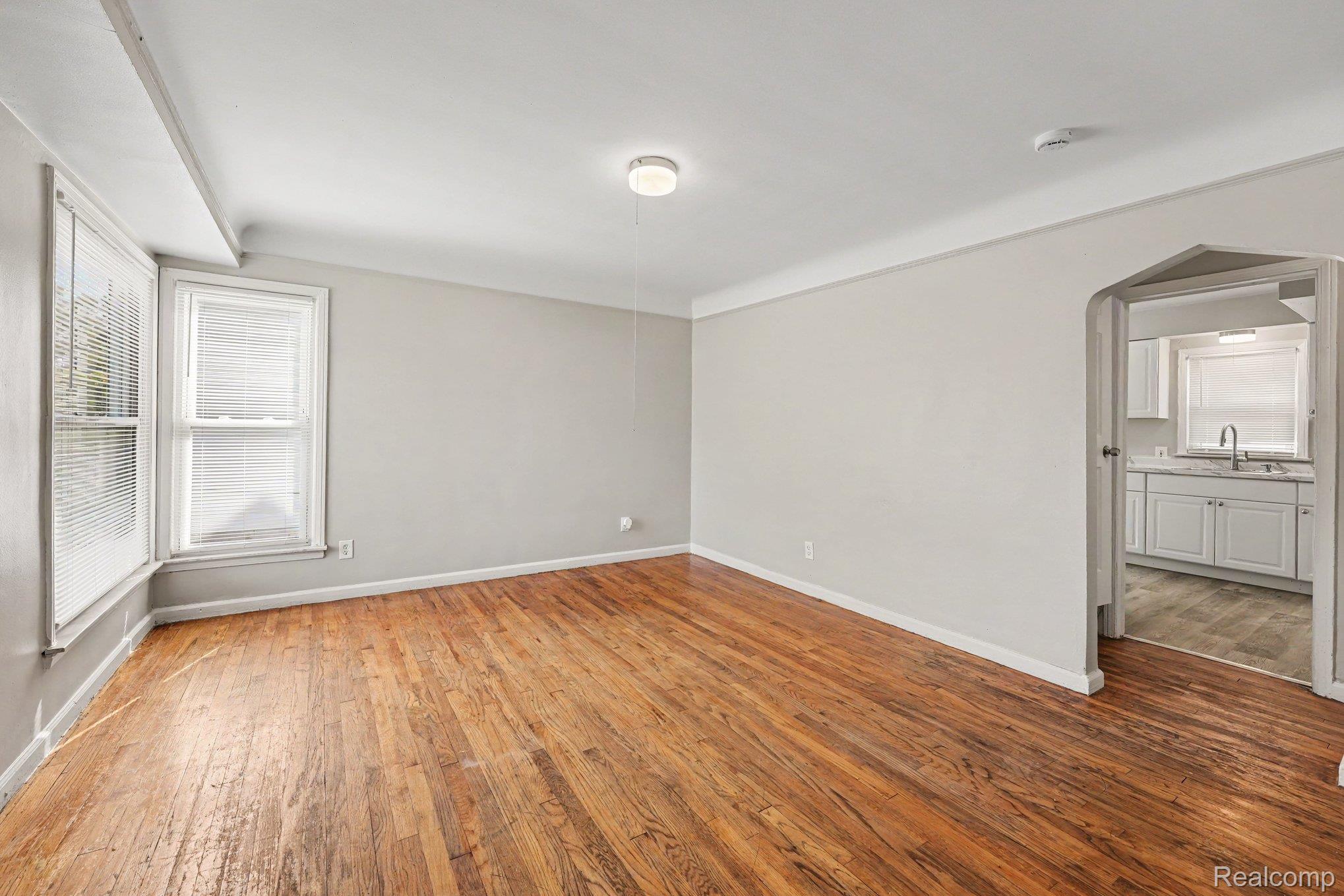 24435 Colgate Street Property Photo 7