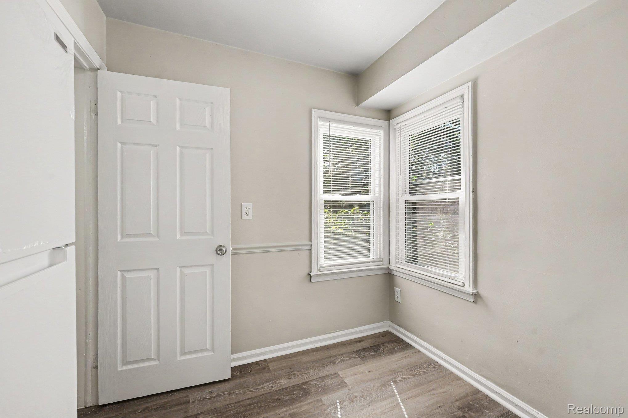 24435 Colgate Street Property Photo 12