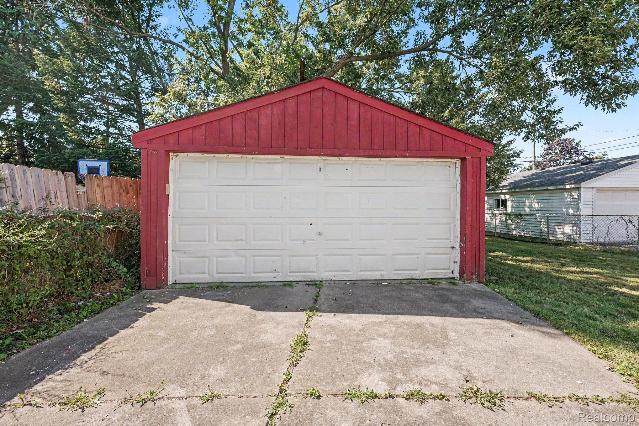24435 Colgate Street Property Photo 25