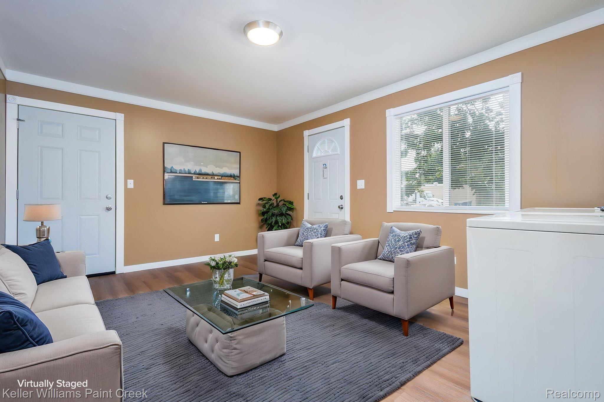 2244 Hammerslea Road Property Photo 3