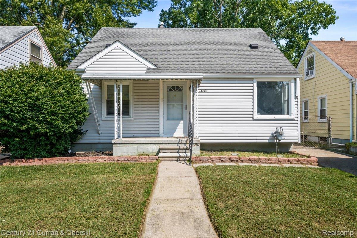 24708 Stanford Street Property Photo 2