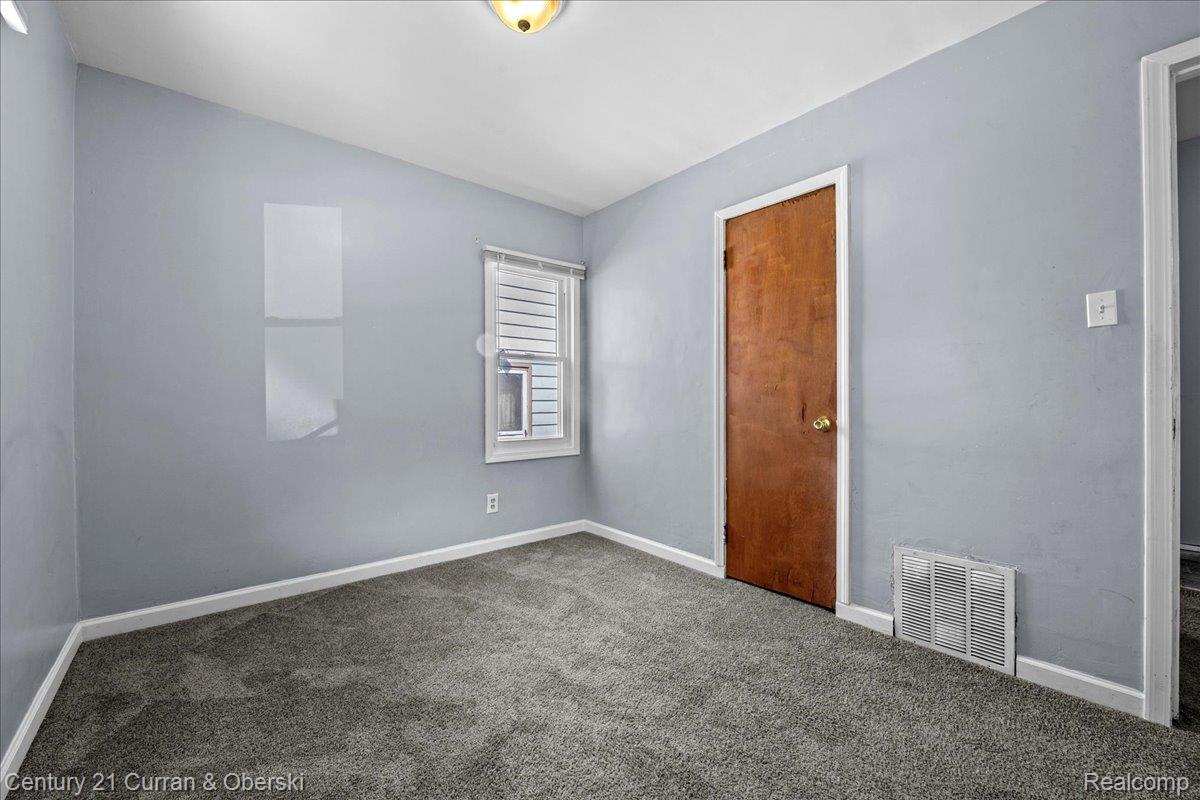 24708 Stanford Street Property Photo 7