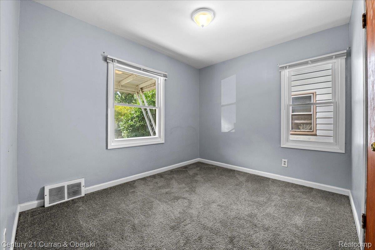 24708 Stanford Street Property Photo 8