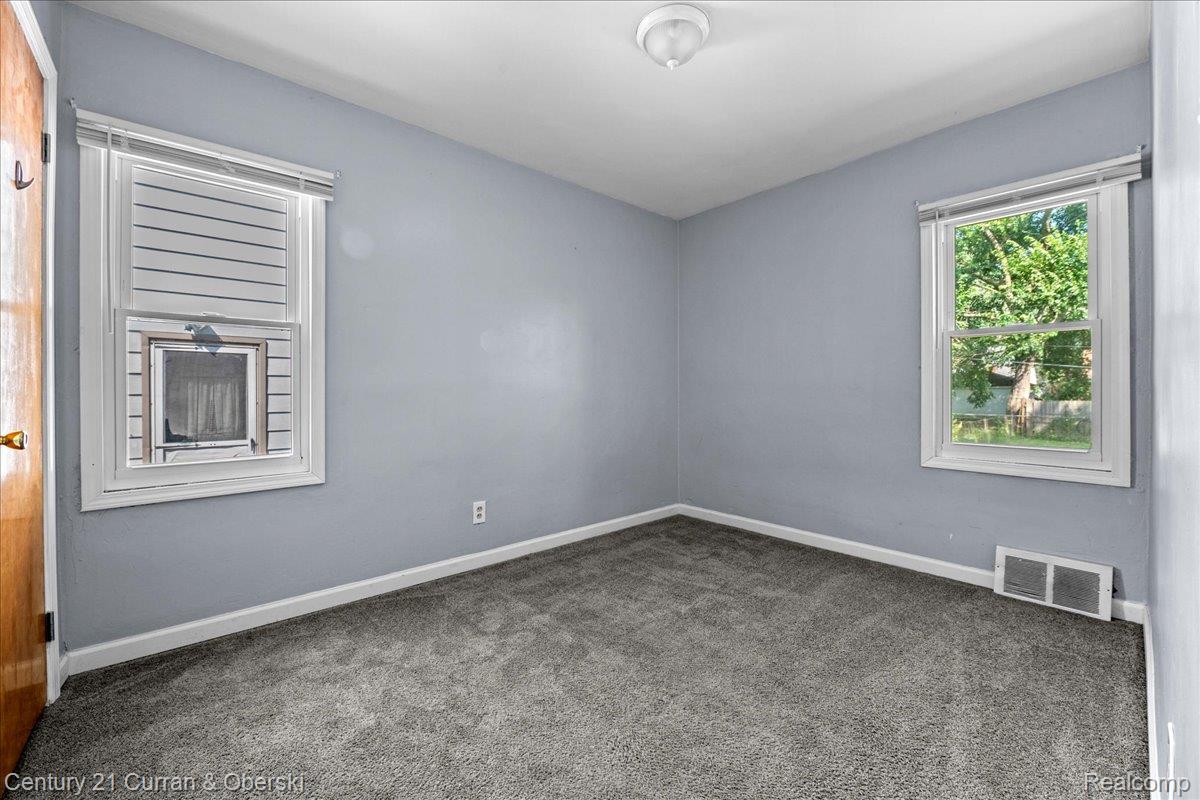 24708 Stanford Street Property Photo 10