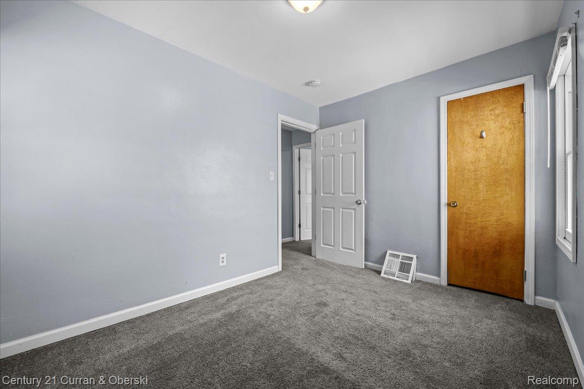 24708 Stanford Street Property Photo 11