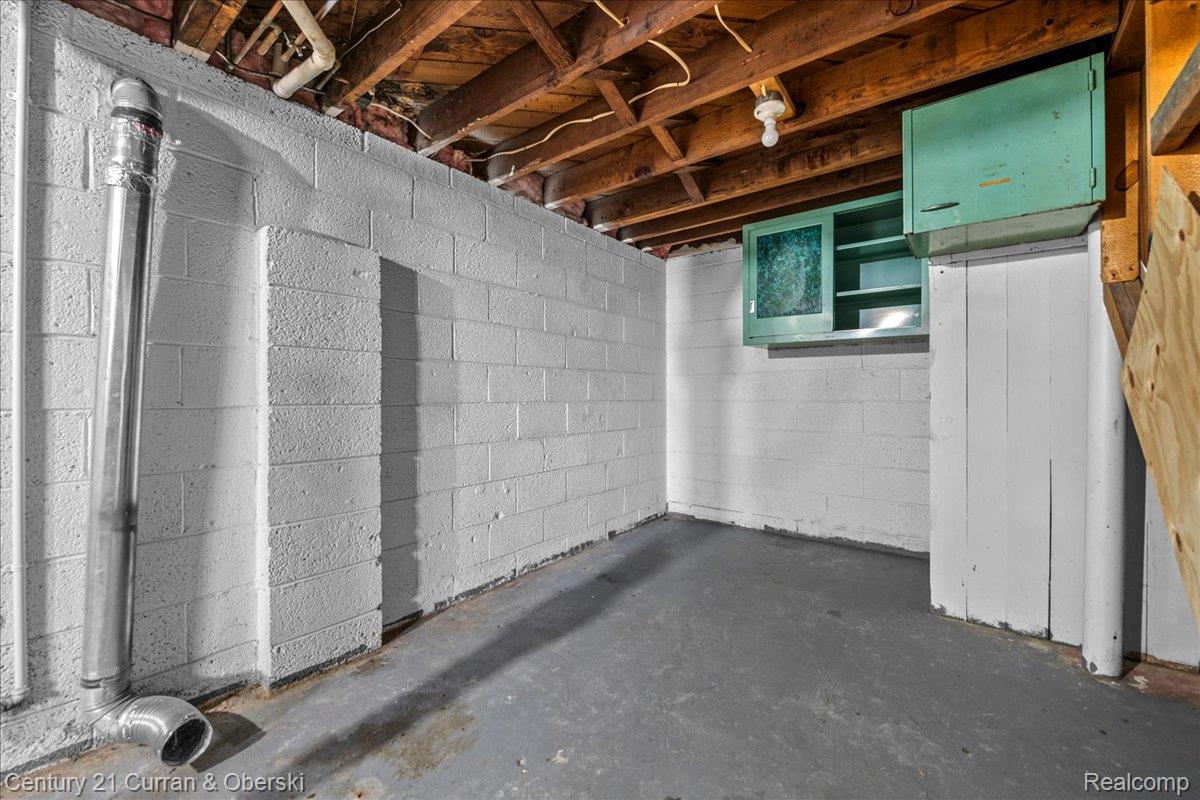 24708 Stanford Street Property Photo 20