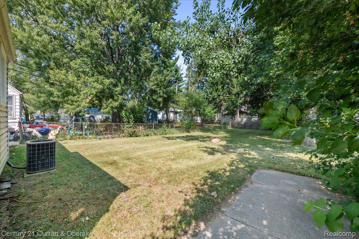 24708 Stanford Street Property Photo 21
