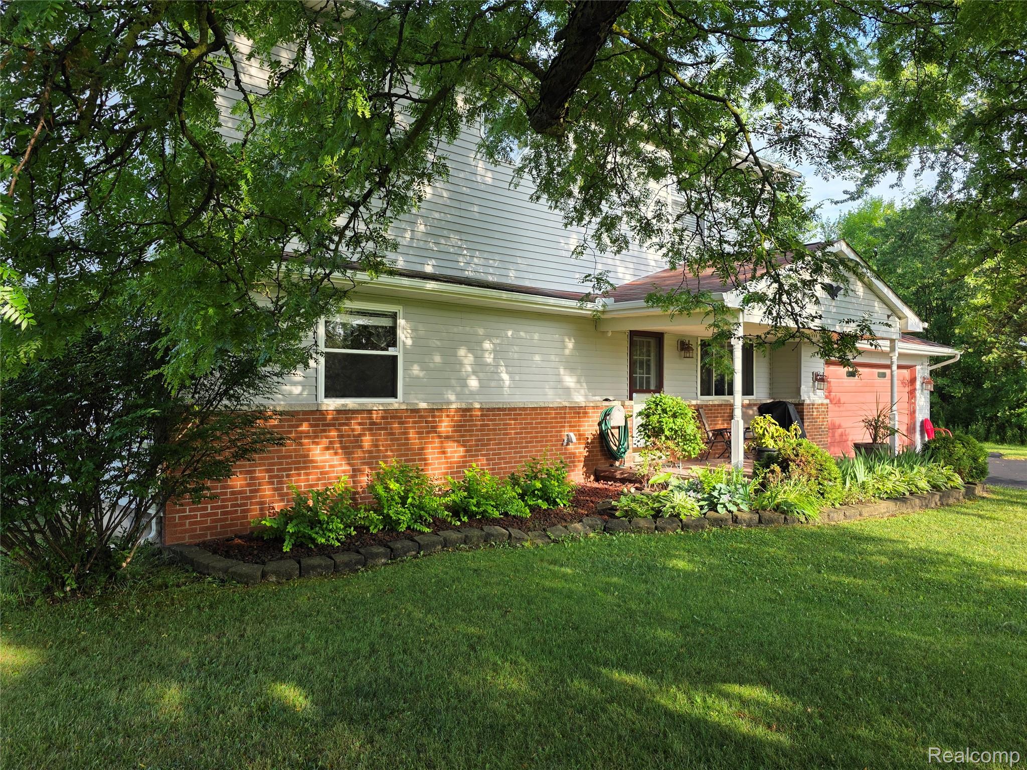 60885 Indian Trail Property Photo 3