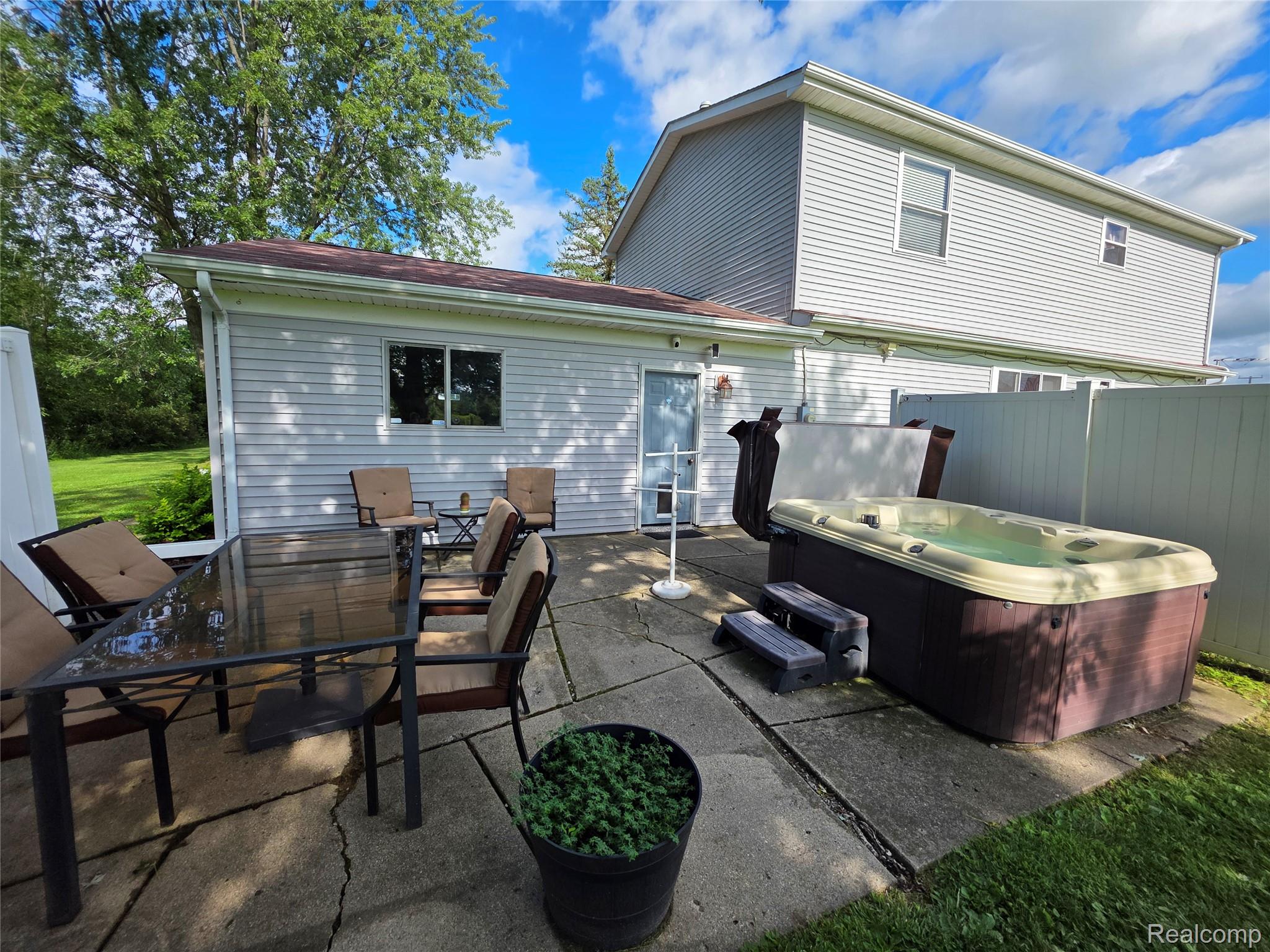 60885 Indian Trail Property Photo 8