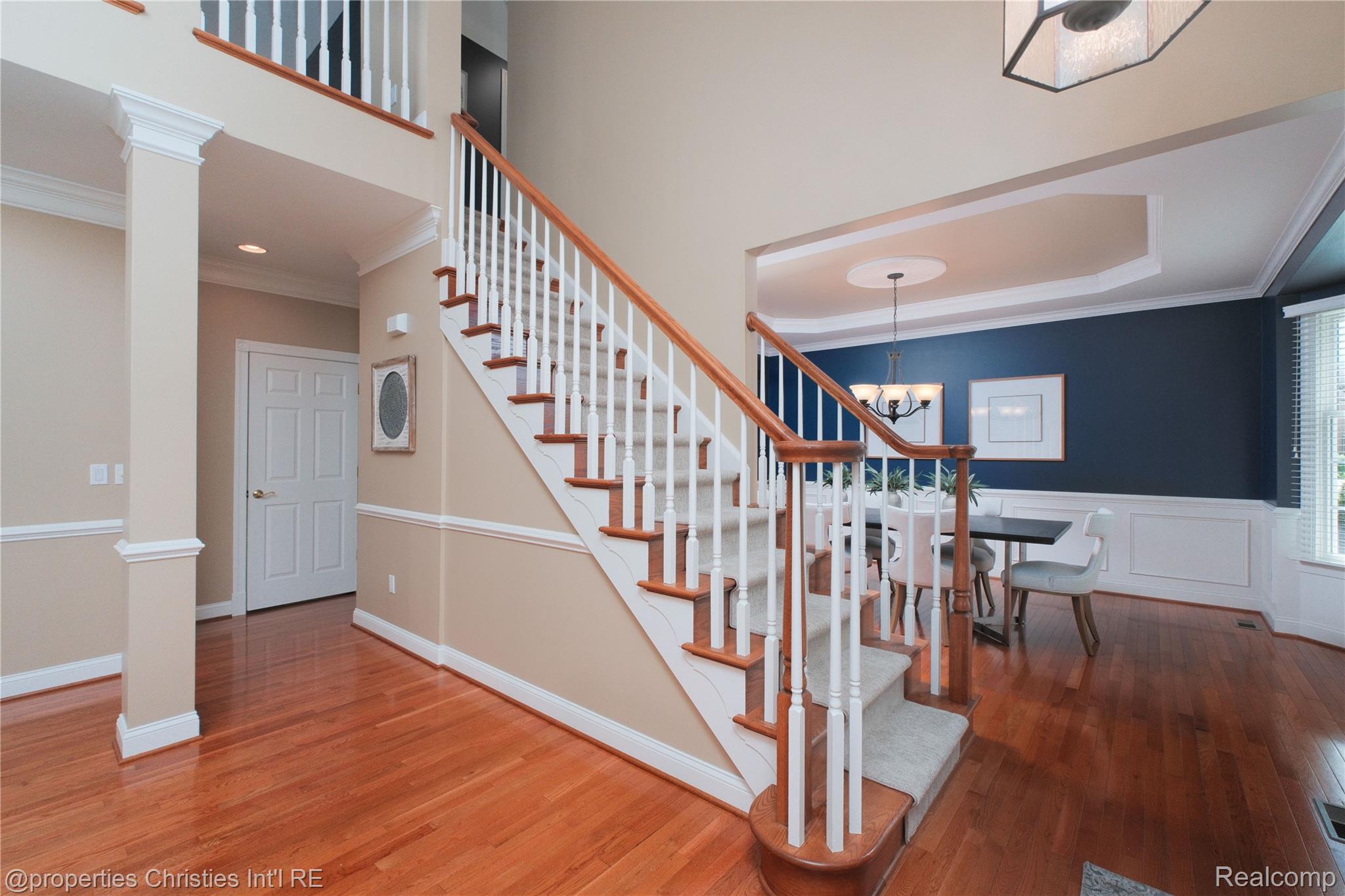 45042 Broadmoor Circle Property Photo 7
