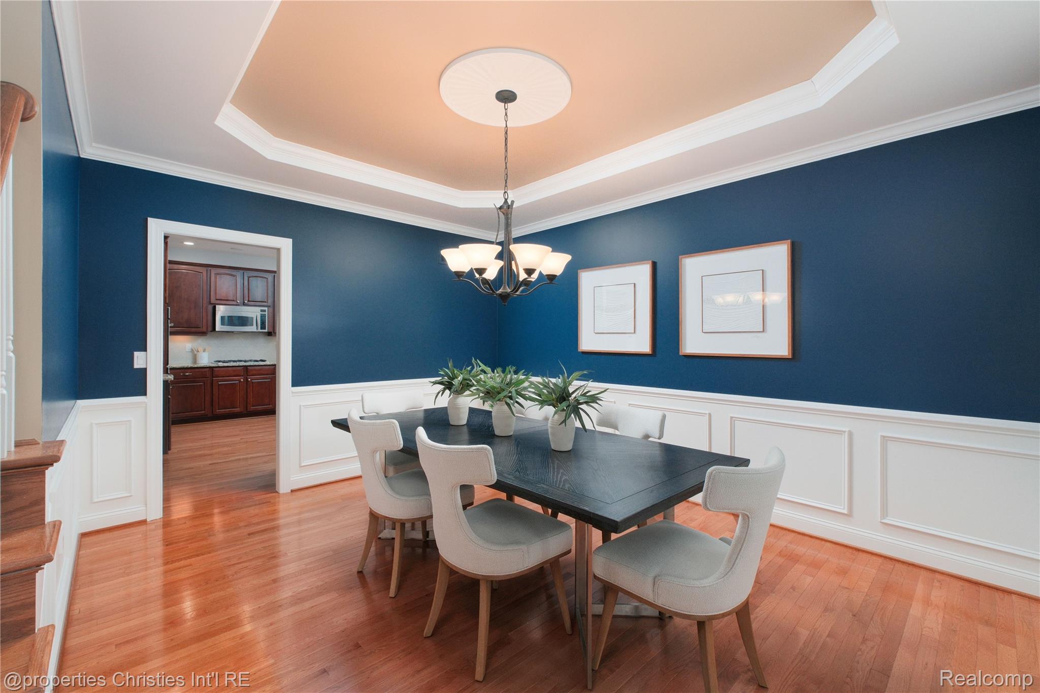 45042 Broadmoor Circle Property Photo 8