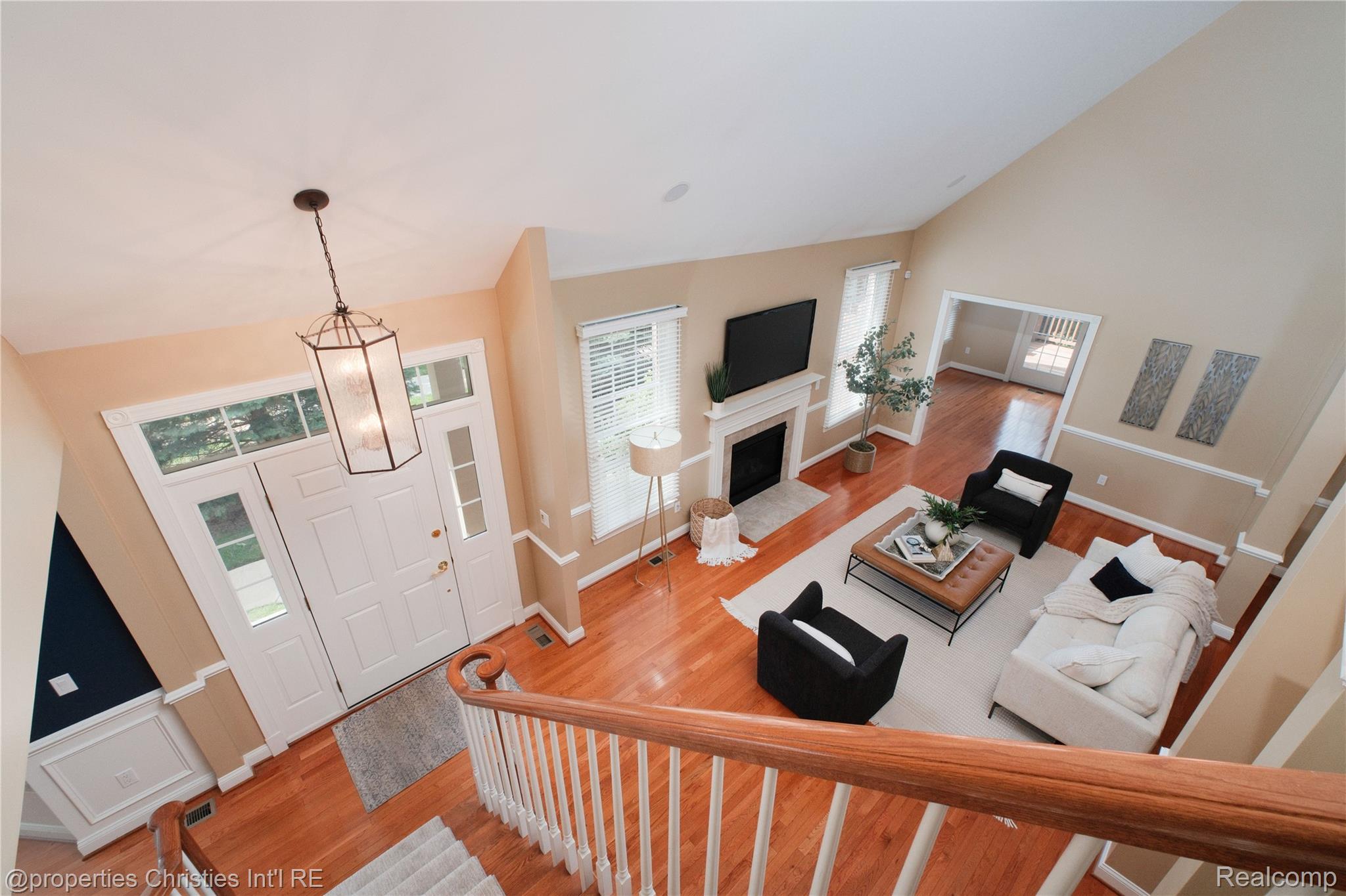 45042 Broadmoor Circle Property Photo 29