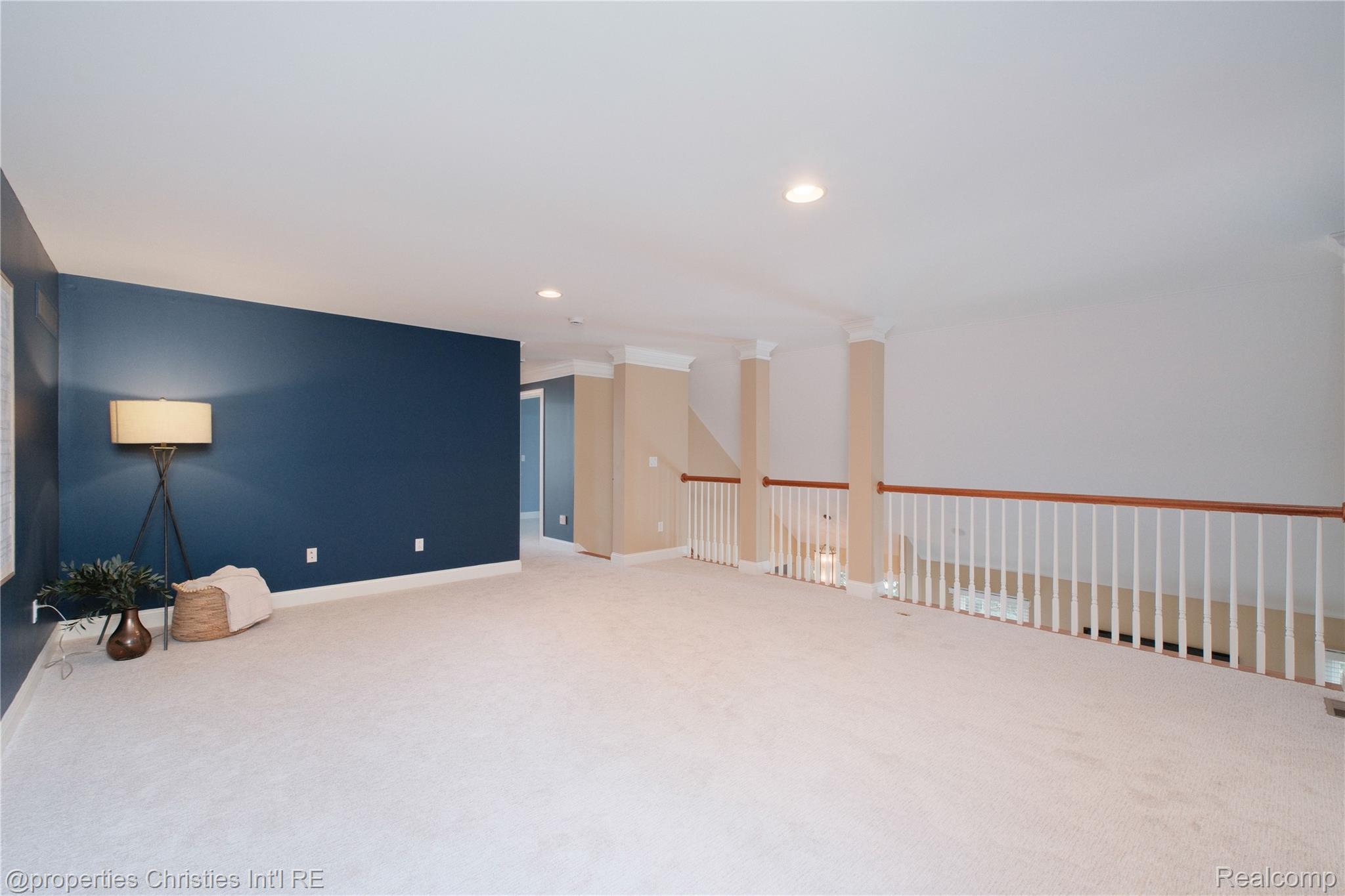 45042 Broadmoor Circle Property Photo 31