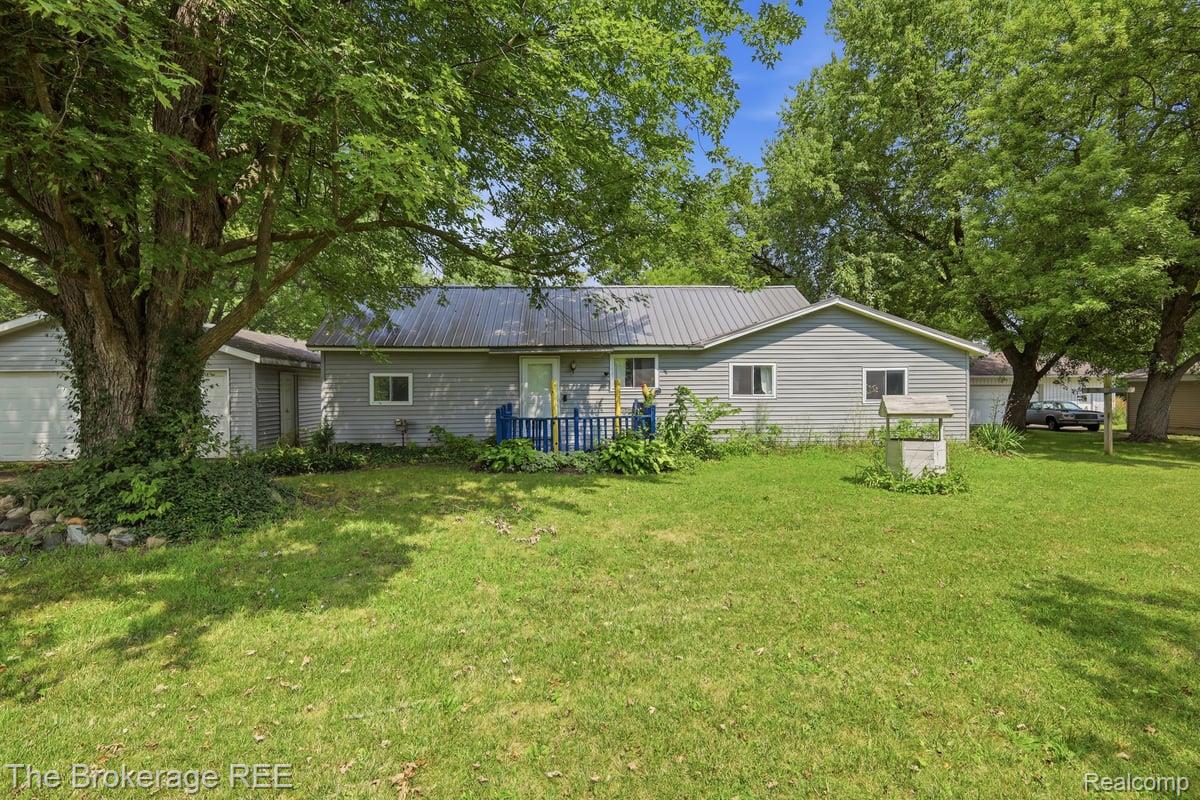 10135 Clark Road Property Photo 1